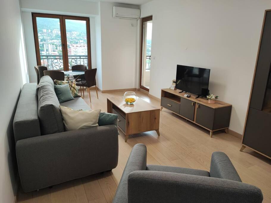 Grand View Apartment Скопье Экстерьер фото